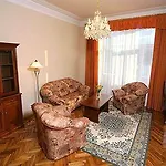 & Royal Standard Отель 3*