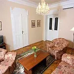 & Royal Standard Отель