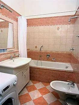 & Royal Standard Отель Прага