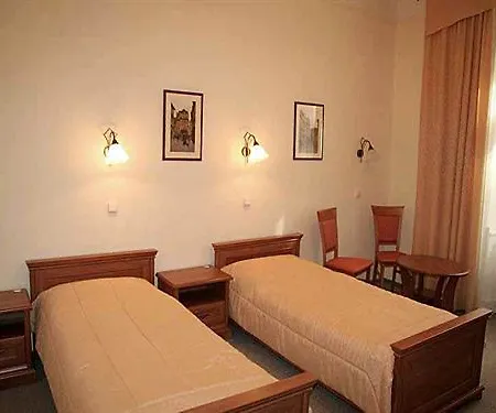 Hotel & Royal Standard