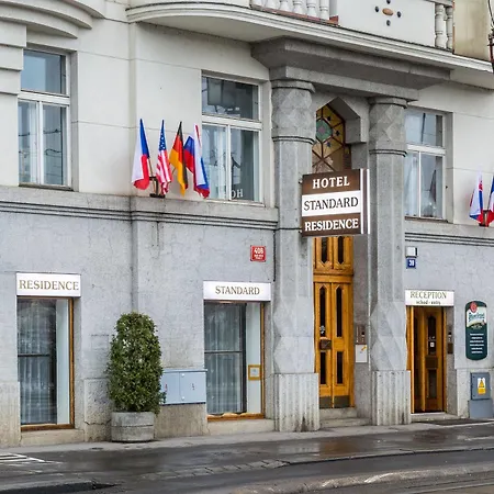 Hotel & Royal Standard