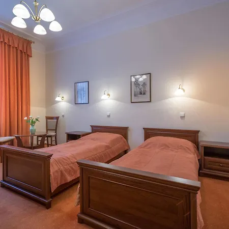 & Royal Standard 3* Prague