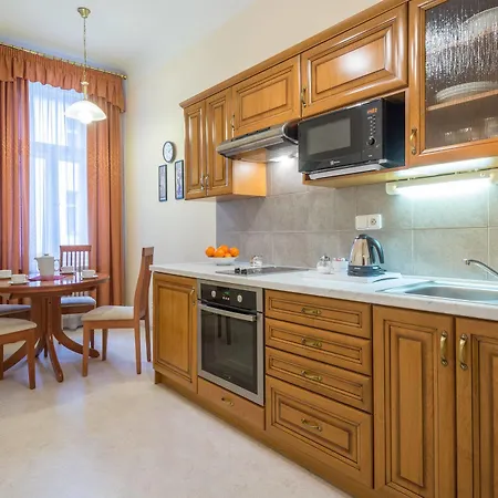 & Royal Standard Hotel 3*