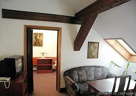 & Royal Standard Отель 3*