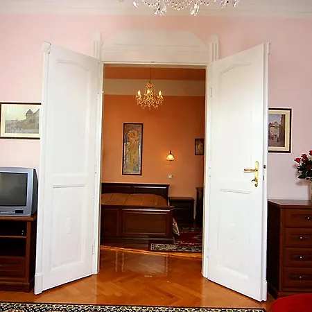 Отель & Royal Standard Прага