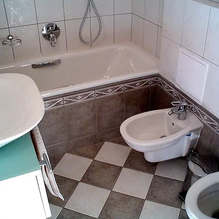 & Royal Standard Отель 3*