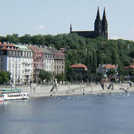 & Royal Standard Hotel 3*