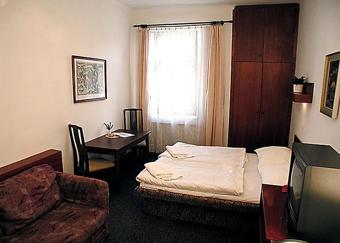 & Royal Standard Hotel 3*