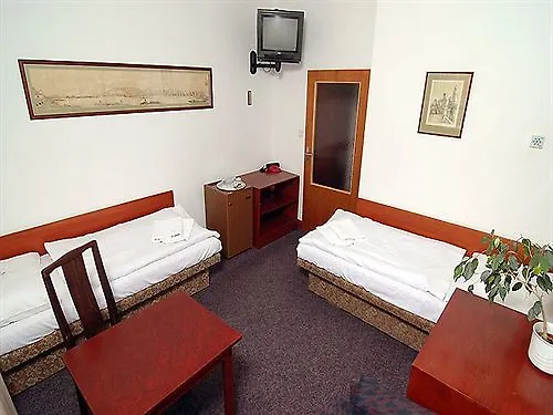 & Royal Standard Hotel 3*