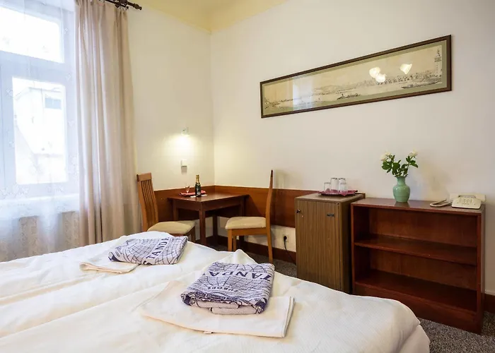 Hotel & Royal Standard 3*