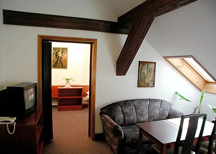 Hotel & Royal Standard 3*