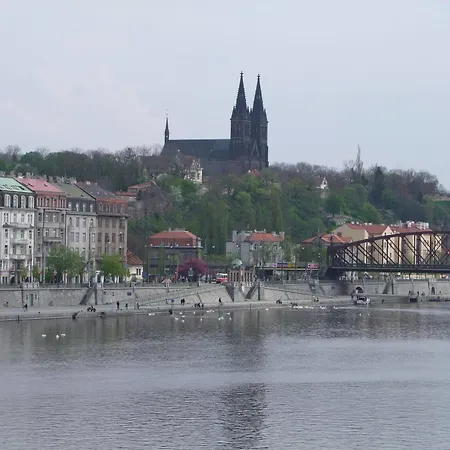 & Royal Standard 3* Прага